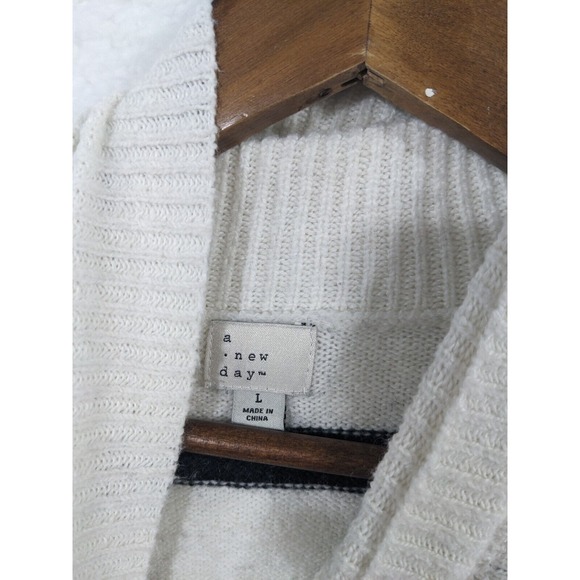 Women's Mock Turtleneck TunicSweater-A New Day White Striped Size L - Picture 7 of 10